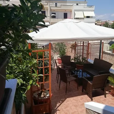 فندق مبيت وإفطار Il Girasole غالّيبولي